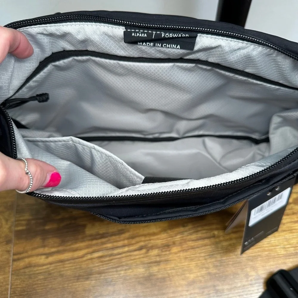NEW Alpaka Flight Satchel Black Axoflux 210D Laptop Bag Messenger Travel